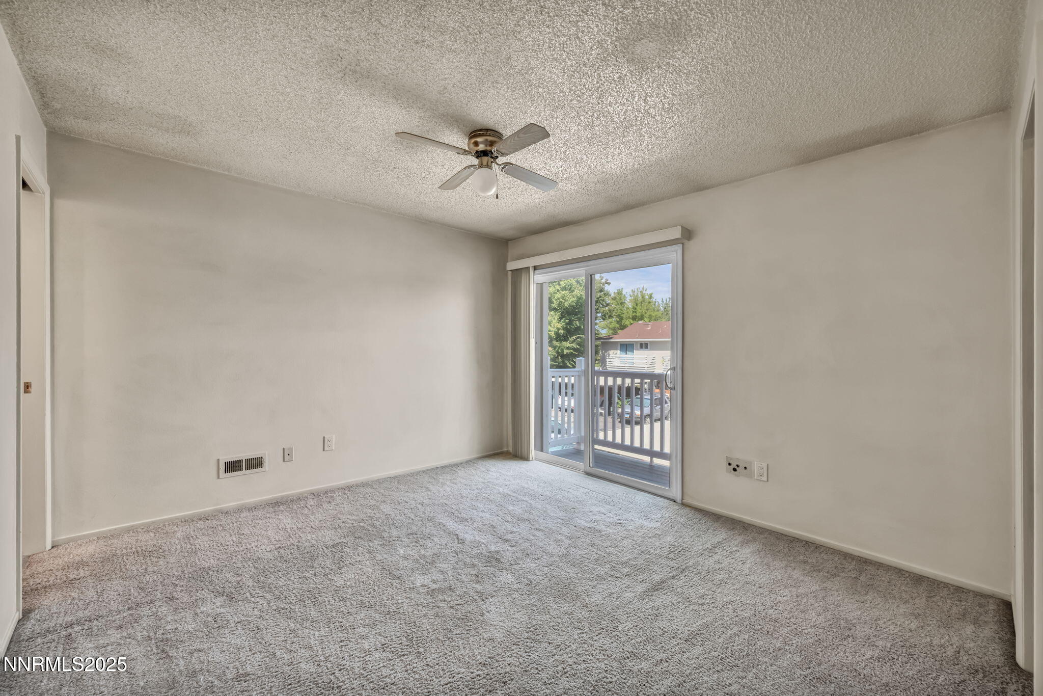 39-web-or-mls-1351-el-dorado-dr-unit-c