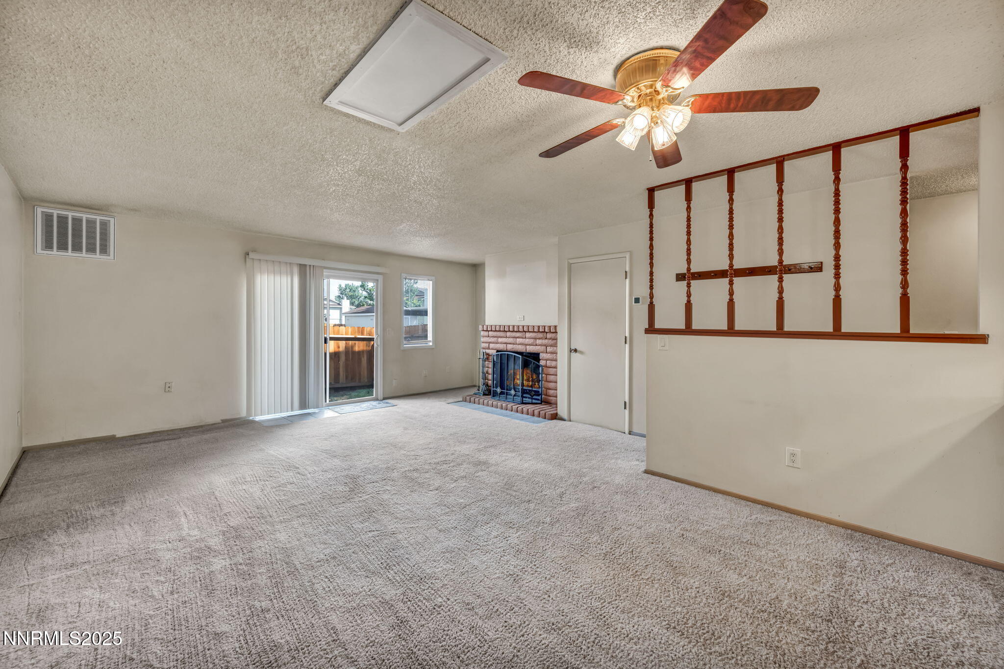 22-web-or-mls-1351-el-dorado-dr-unit-c