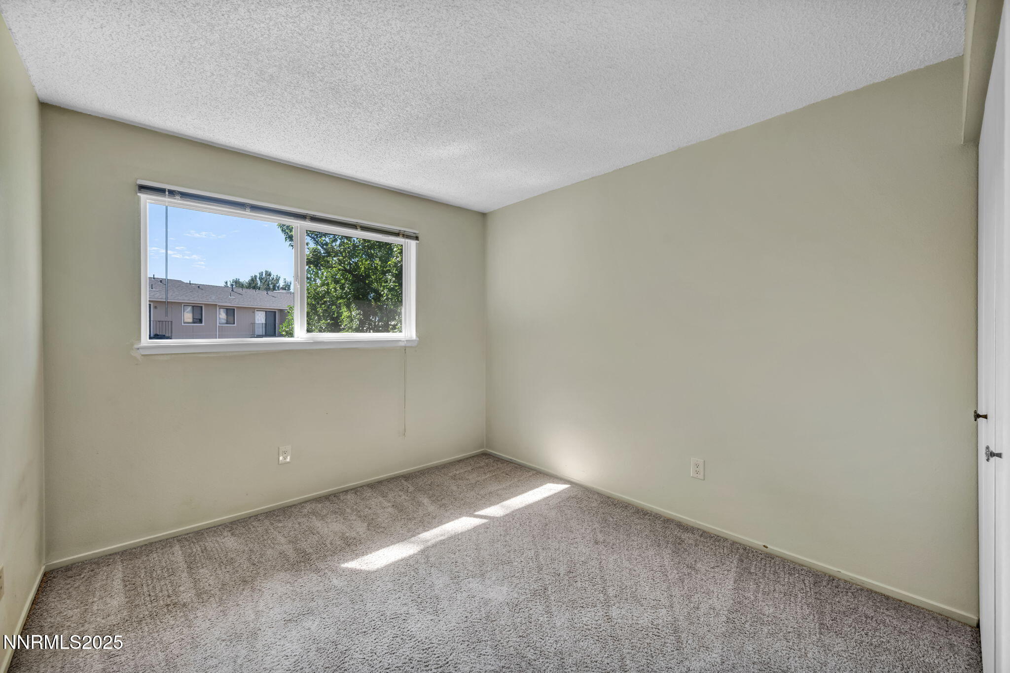 36-web-or-mls-1351-el-dorado-dr-unit-c