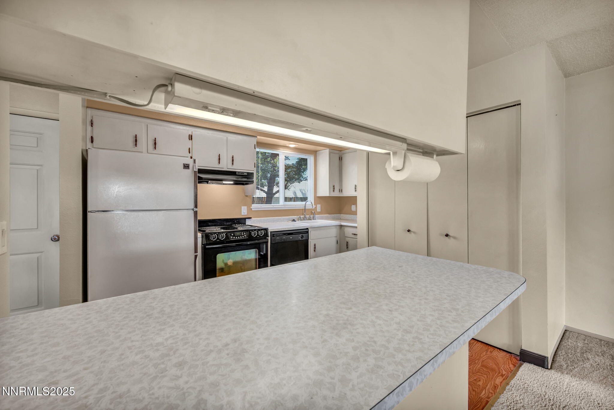 19-web-or-mls-1351-el-dorado-dr-unit-c