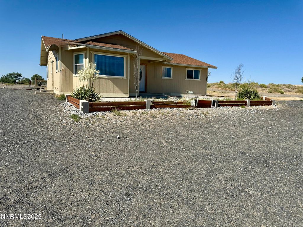 Photo of 6270 Westwind Way, Fallon, NV 89406 (MLS # 250055743)