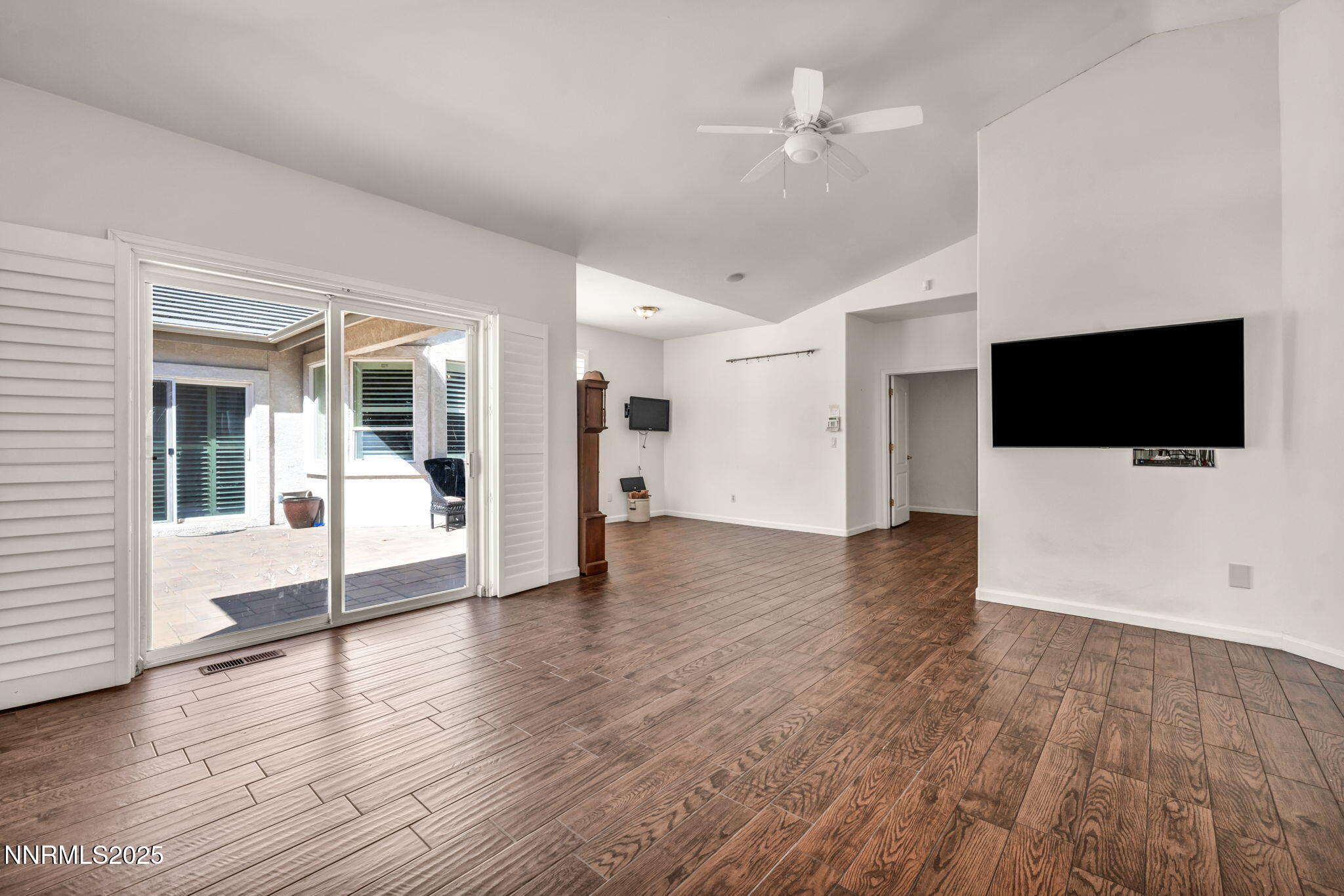 60-web-or-mls-12880-welcome-way