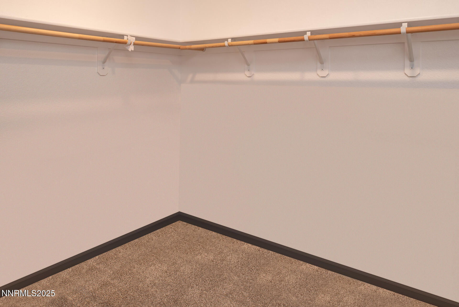 fixed closet dornoch