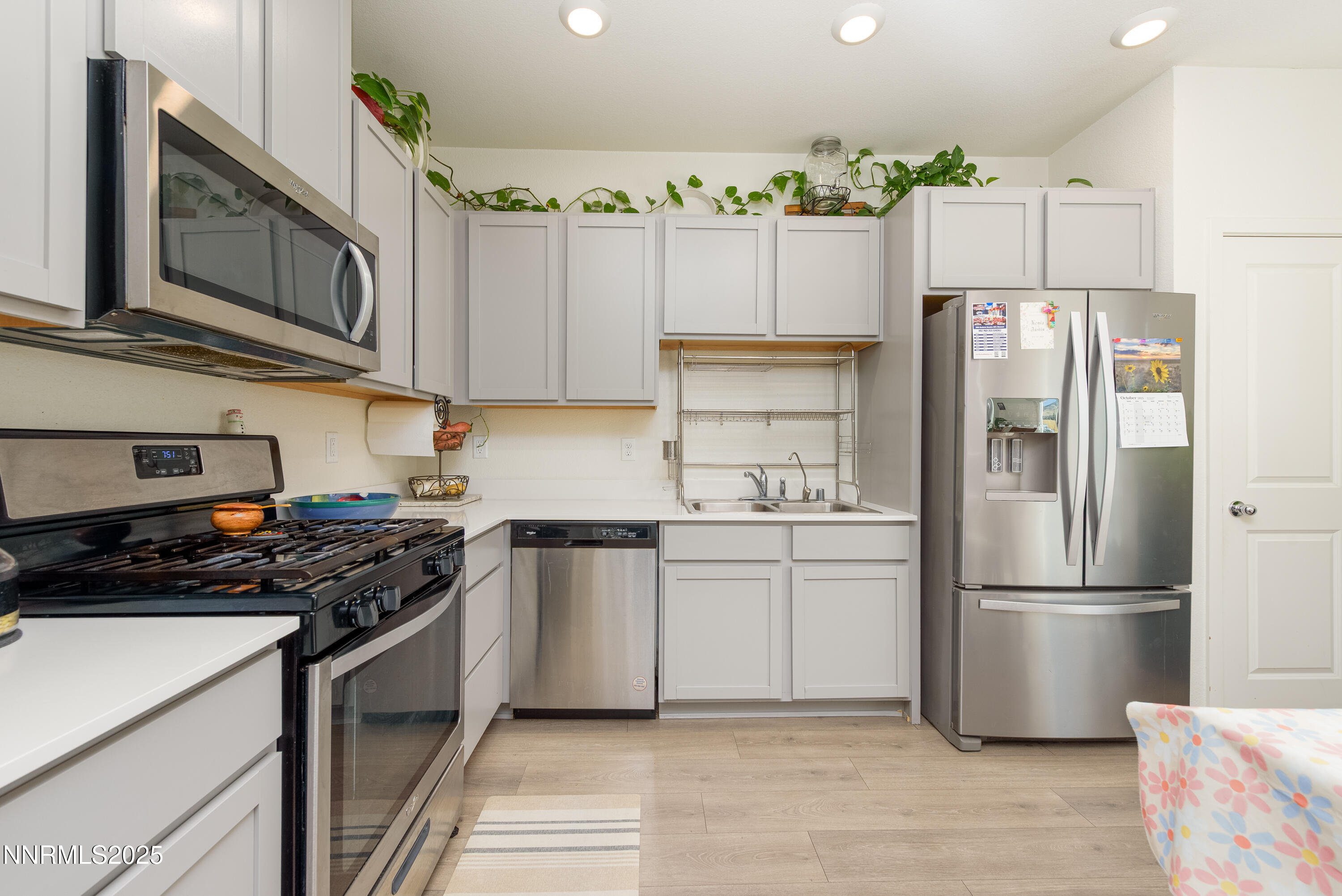 8838 Wolf Moon Dr-12