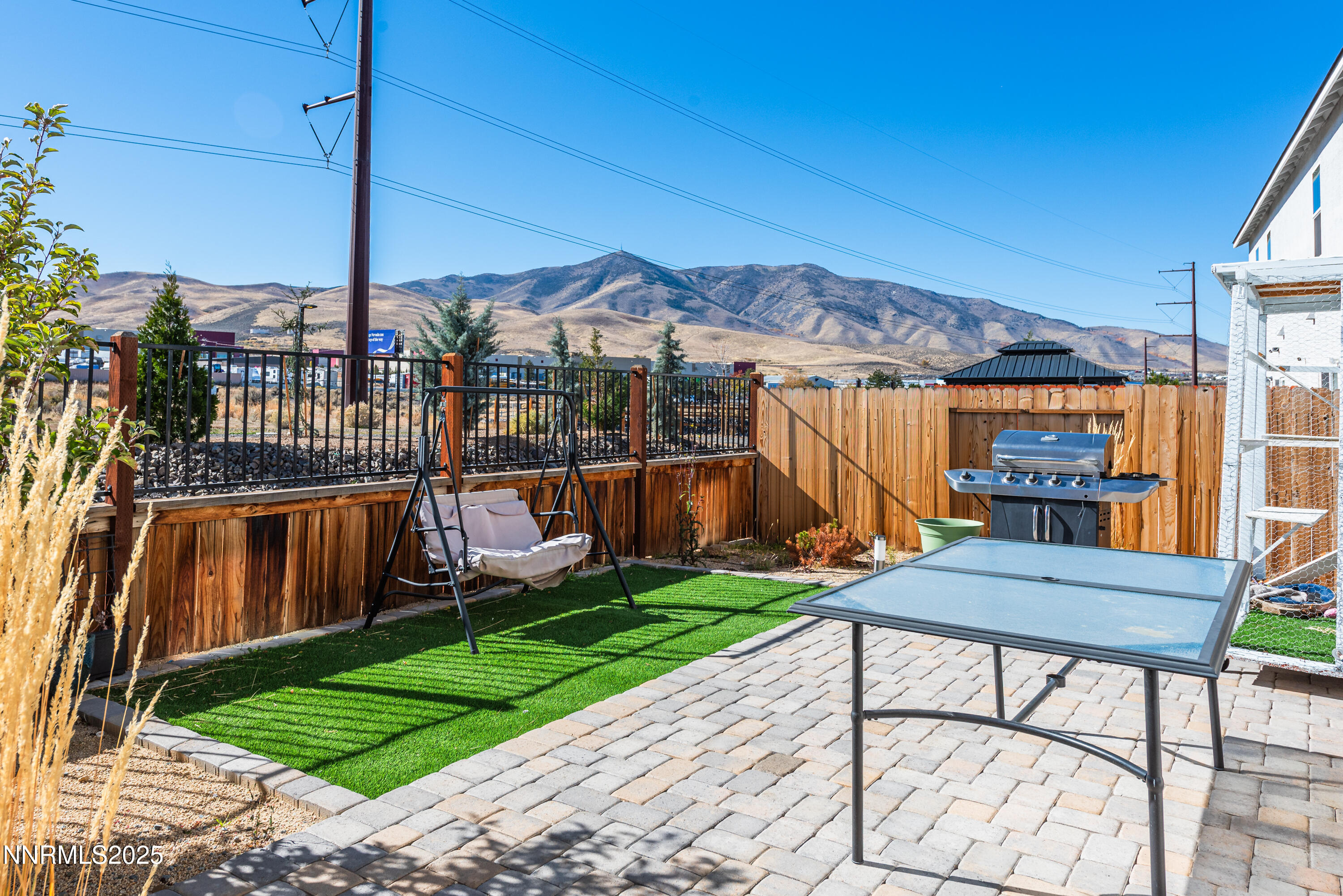 8838 Wolf Moon Dr-30