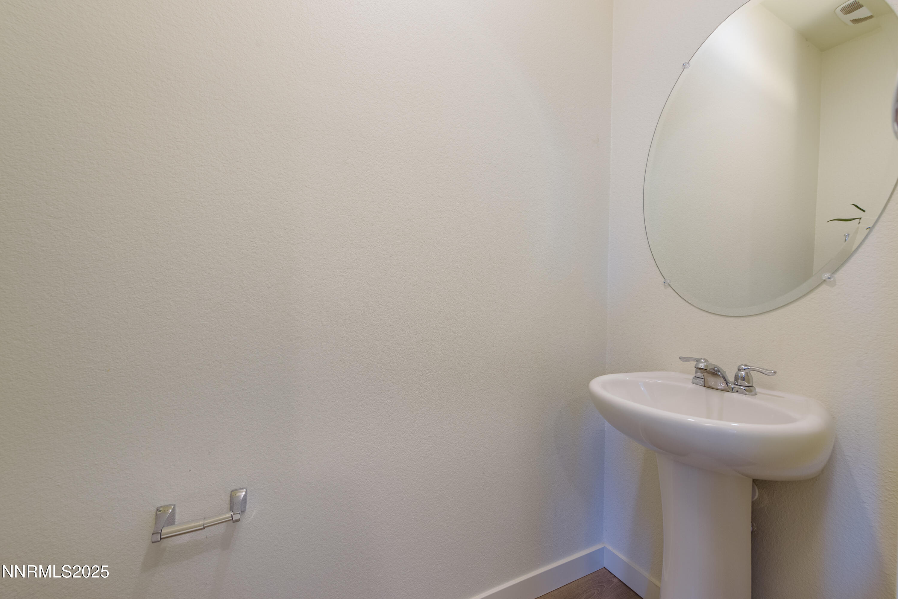 8838 Wolf Moon Dr-14