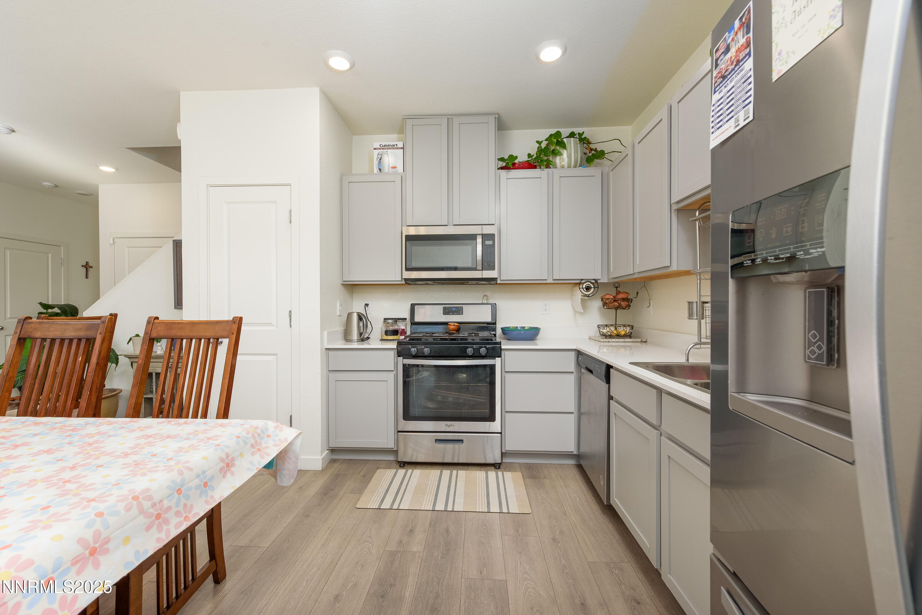 8838 Wolf Moon Dr-11