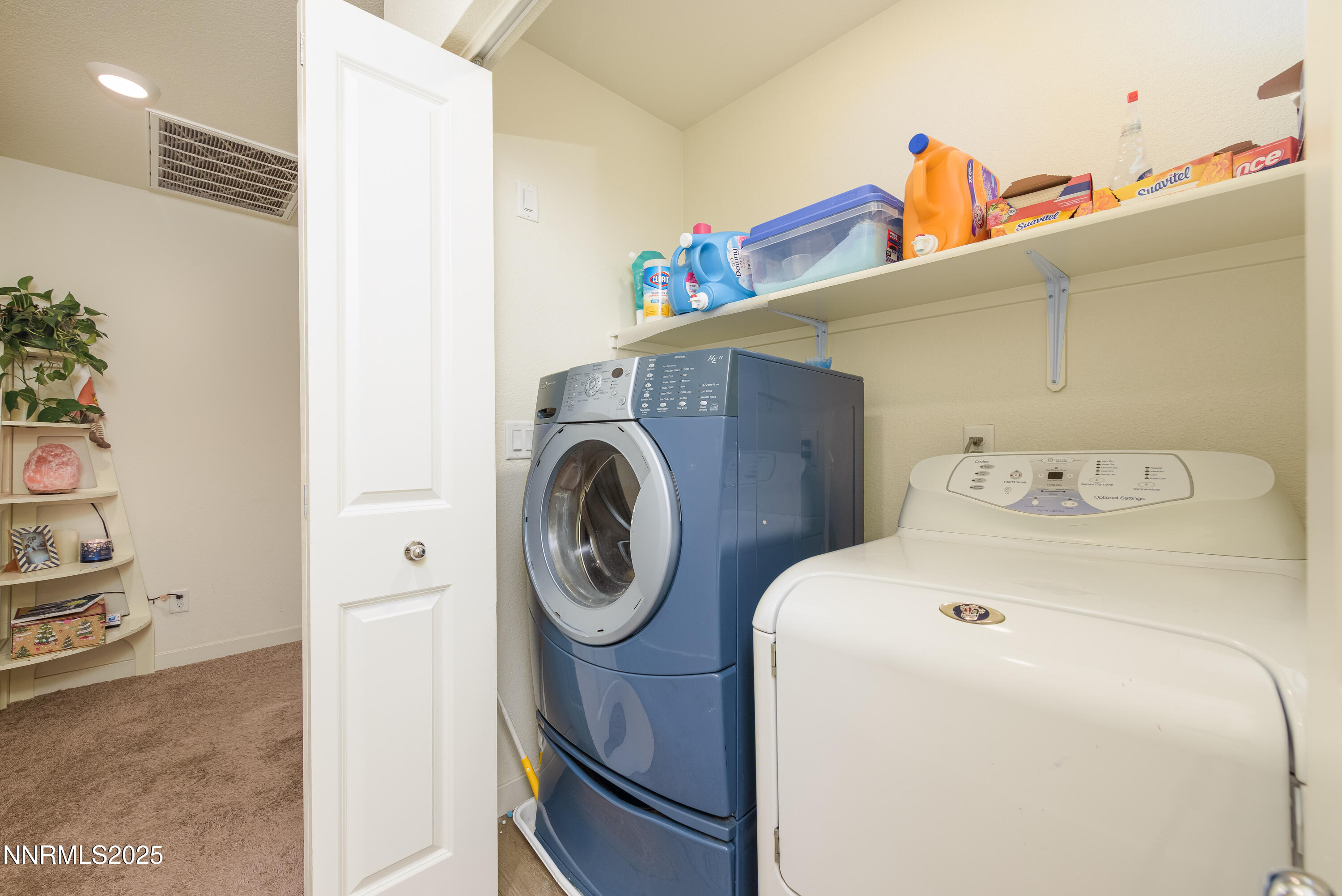 8838 Wolf Moon Dr-19