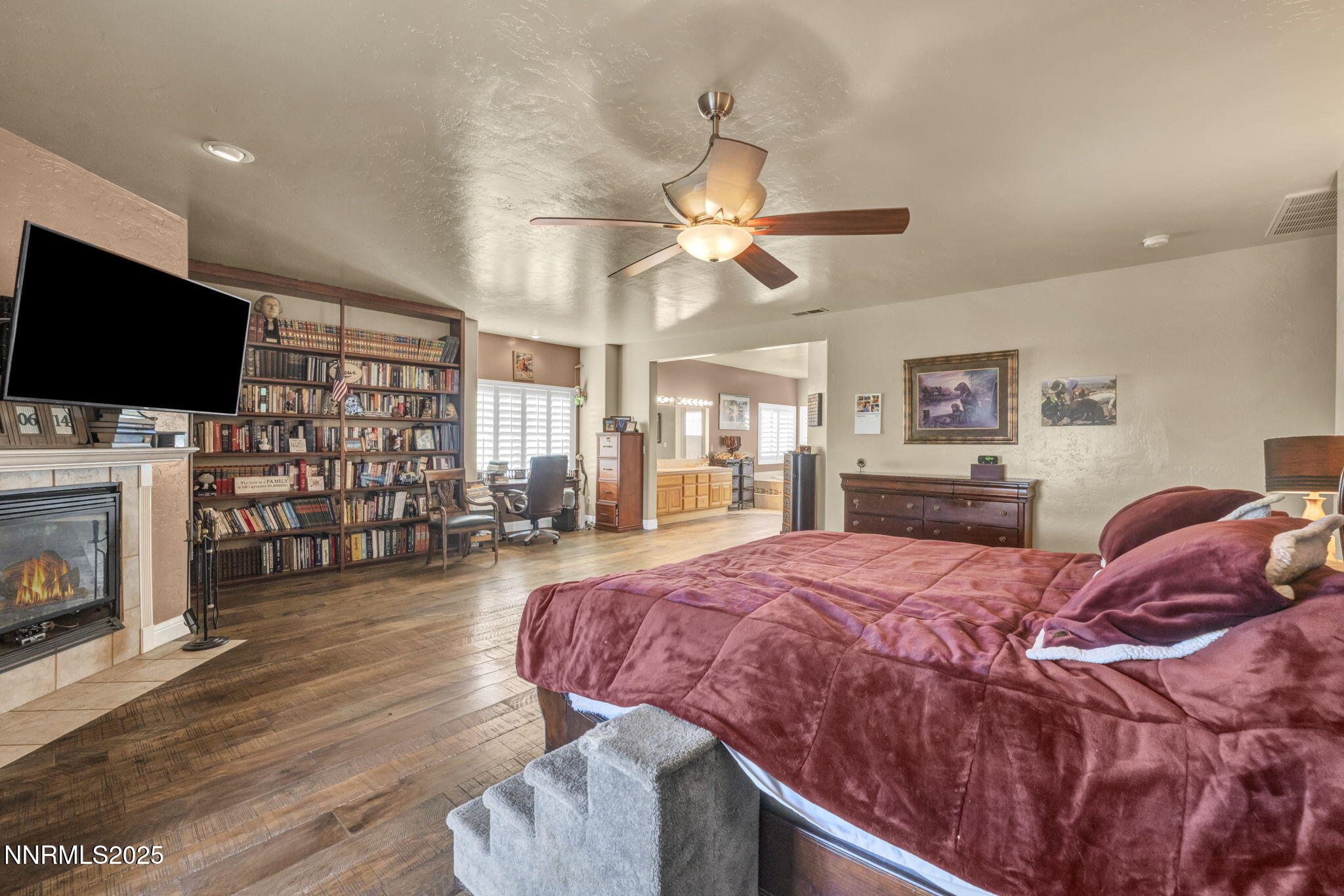 36-web-or-mls-1839-bitterbrush-ct