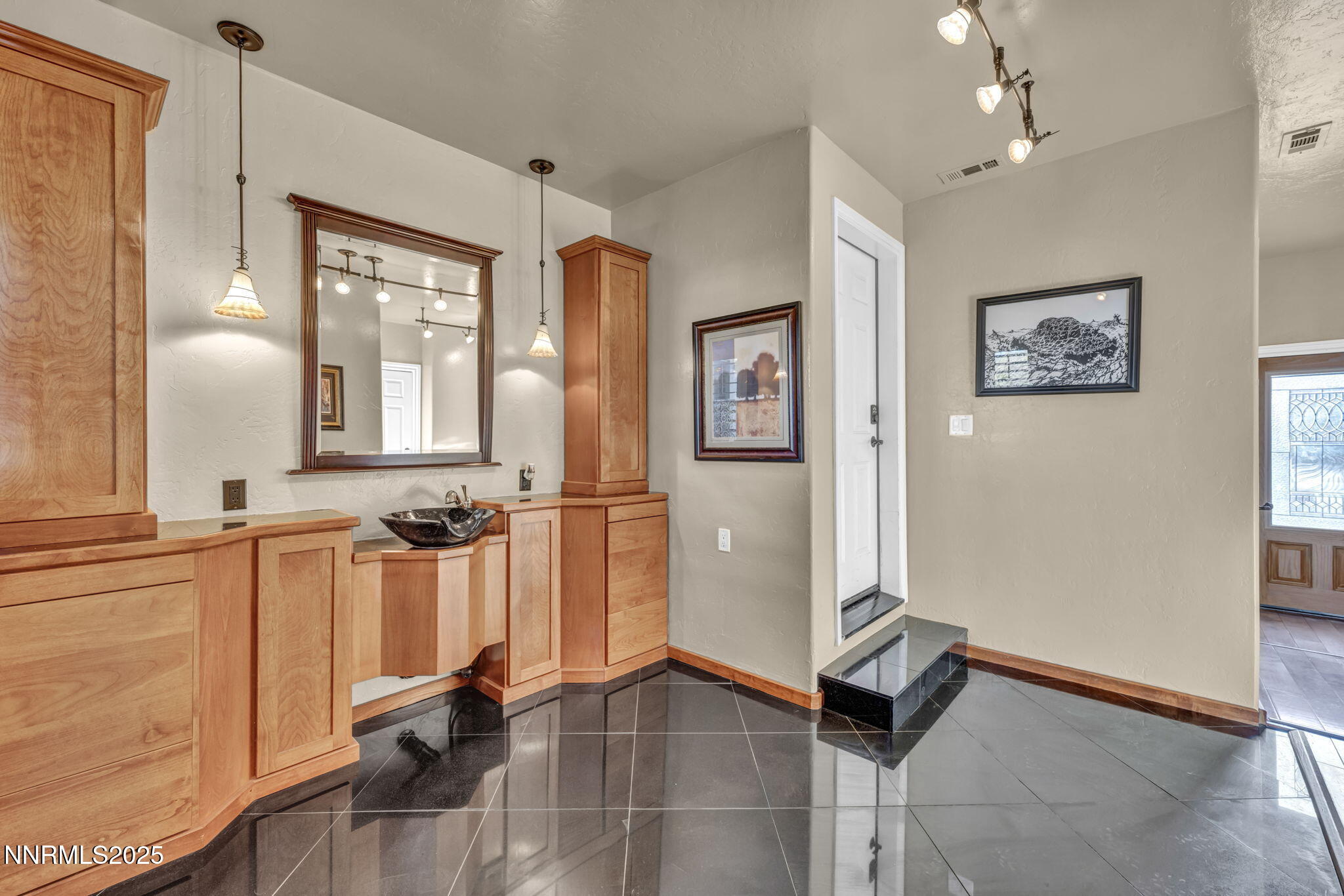 23-web-or-mls-1839-bitterbrush-ct