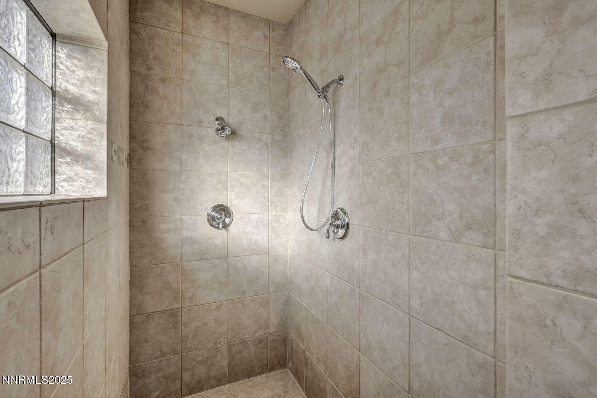 41-web-or-mls-1839-bitterbrush-ct