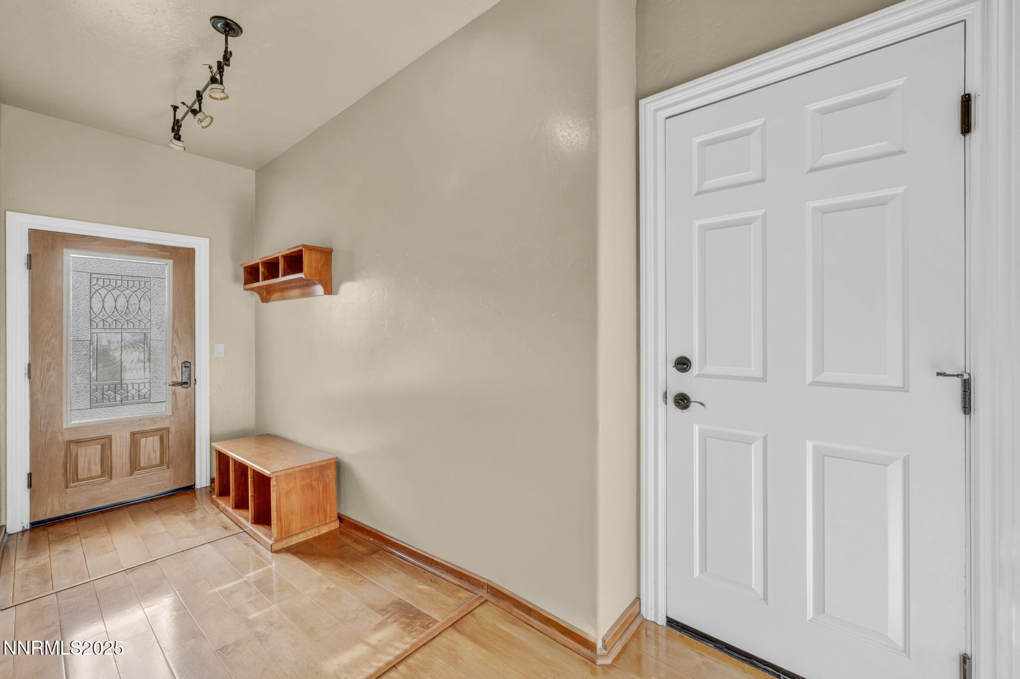 22-web-or-mls-1839-bitterbrush-ct