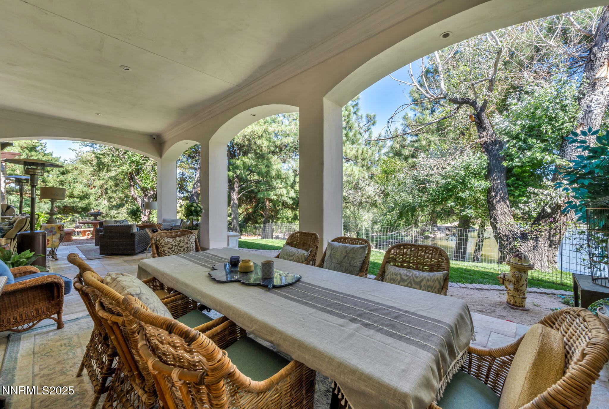 64-web-or-mls-3820-frost-ln