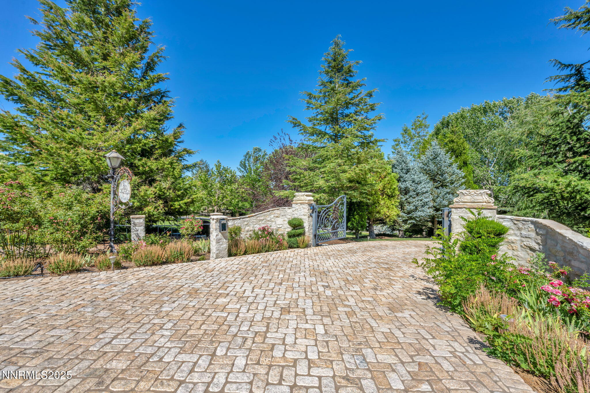 19-web-or-mls-3820-frost-ln