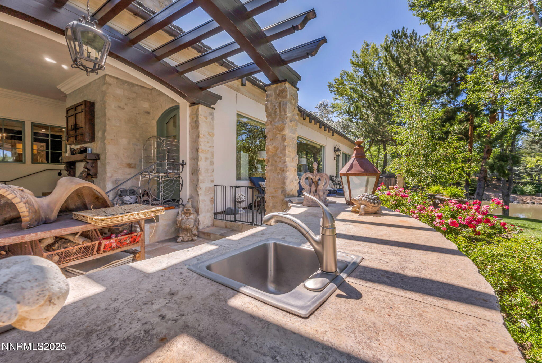 66-web-or-mls-3820-frost-ln