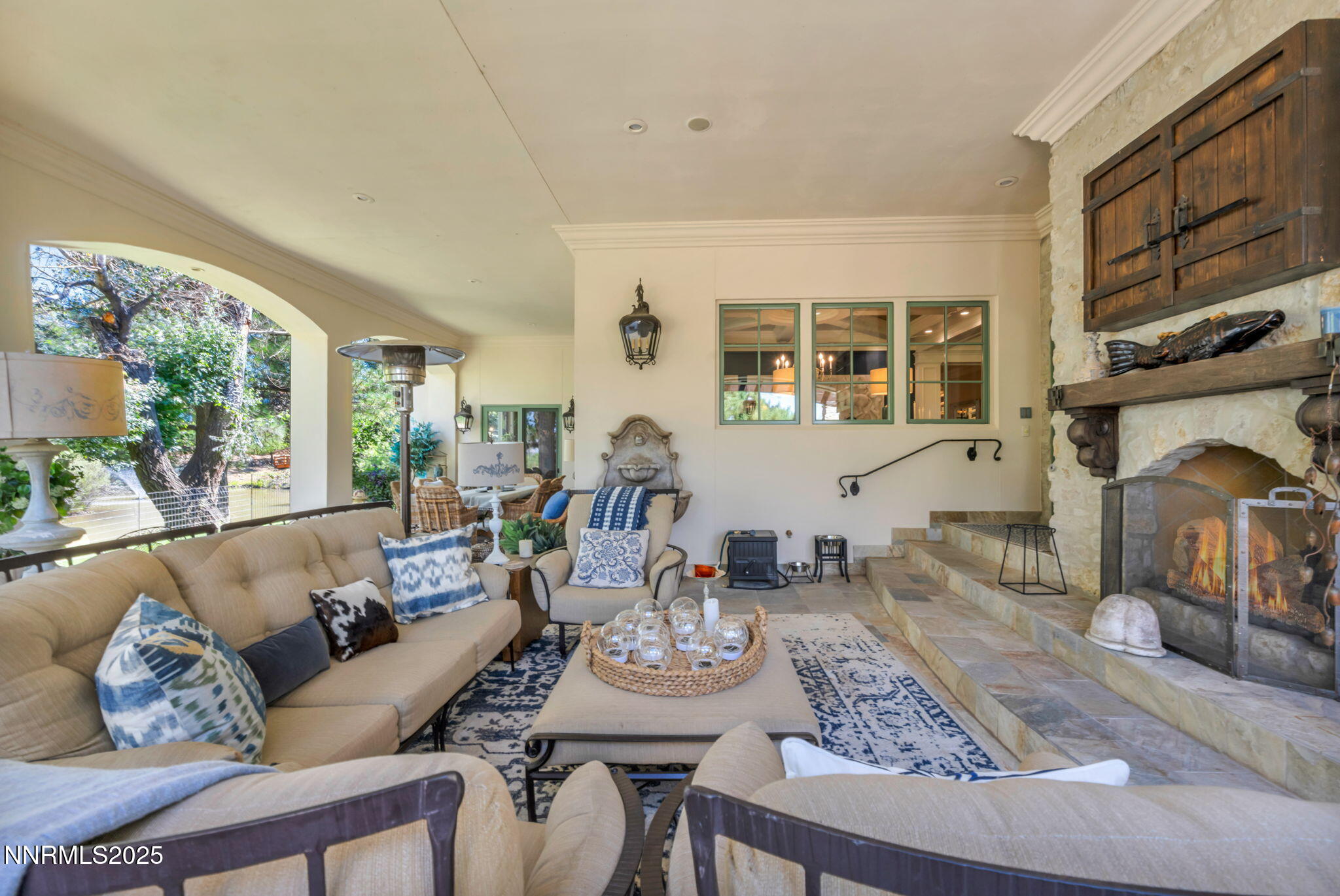 59-web-or-mls-3820-frost-ln