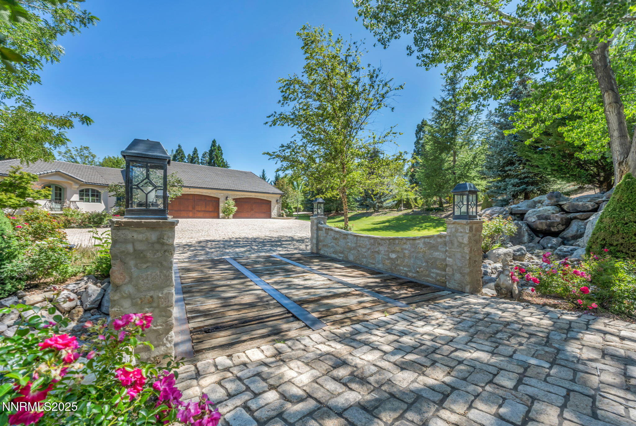 3-web-or-mls-3820-frost-ln