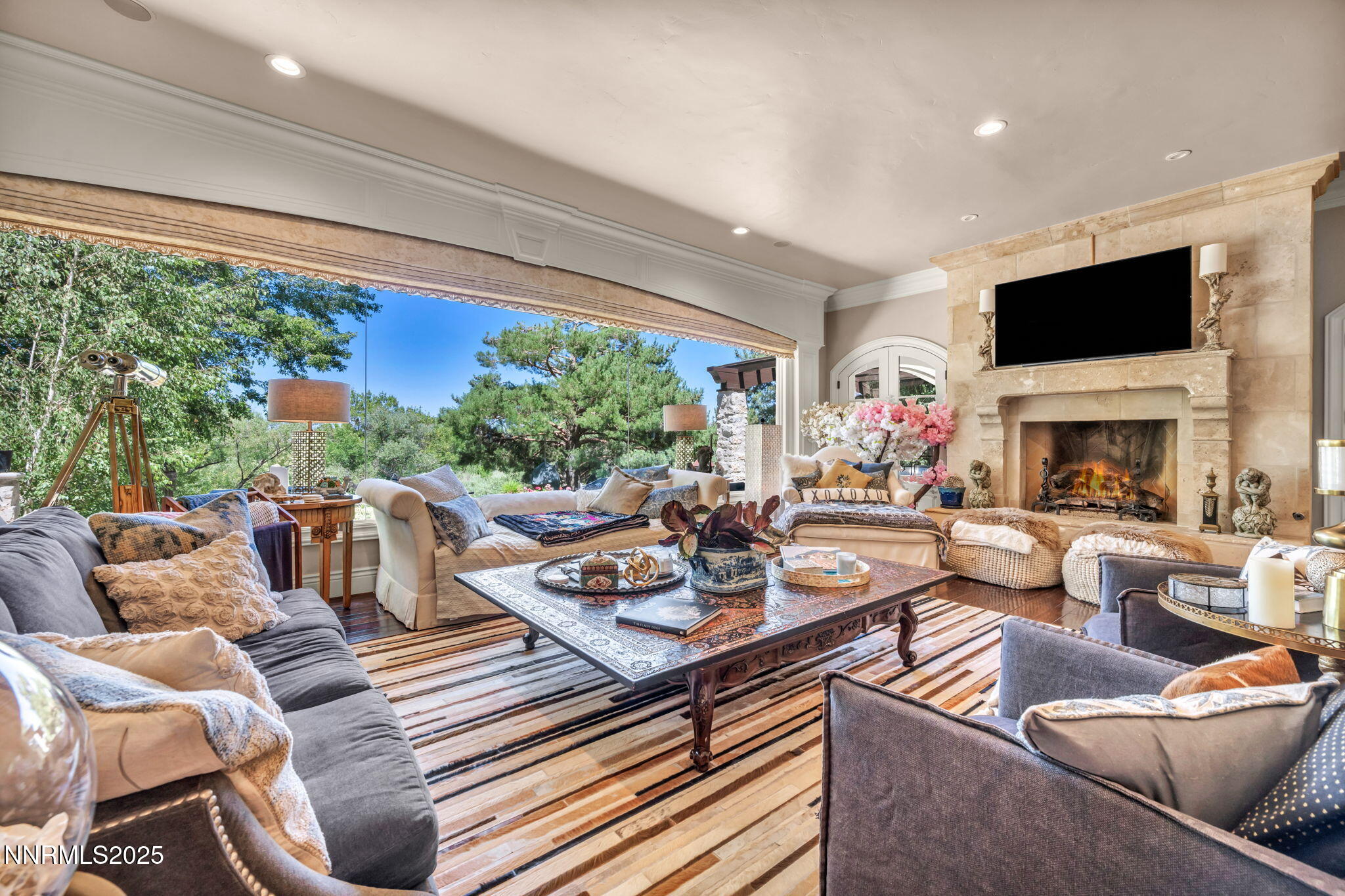 200-web-or-mls-3820-frost-ln