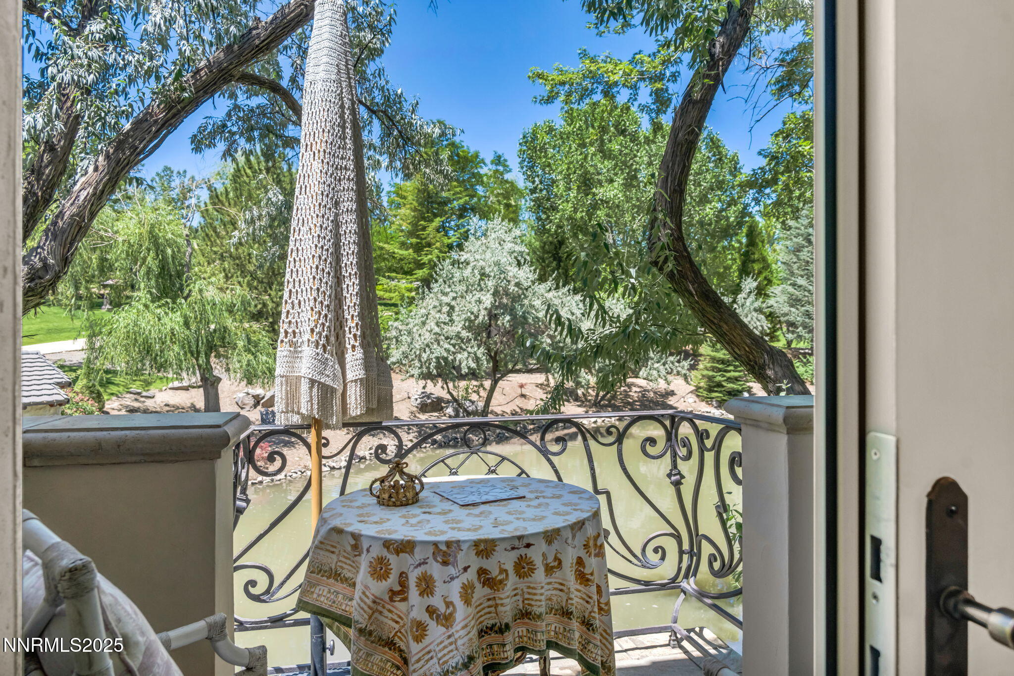 74-web-or-mls-3820-frost-ln