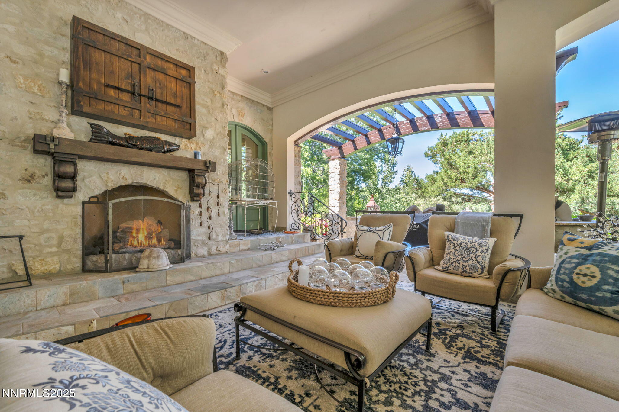 53-web-or-mls-3820-frost-ln