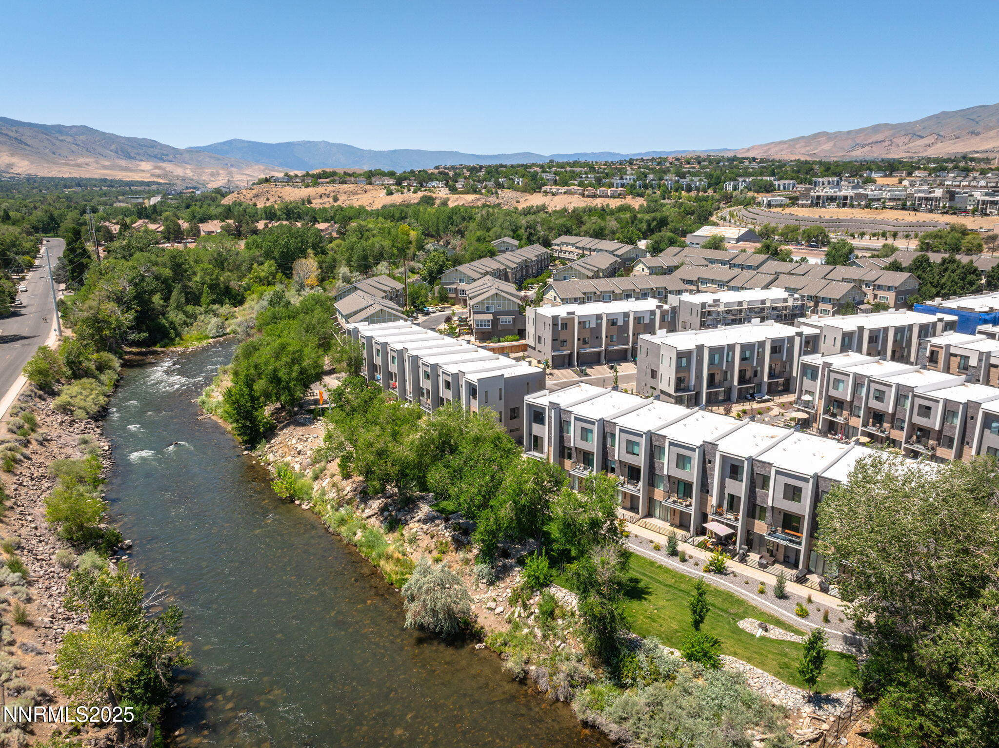 38-web-or-mls-DJI_0940