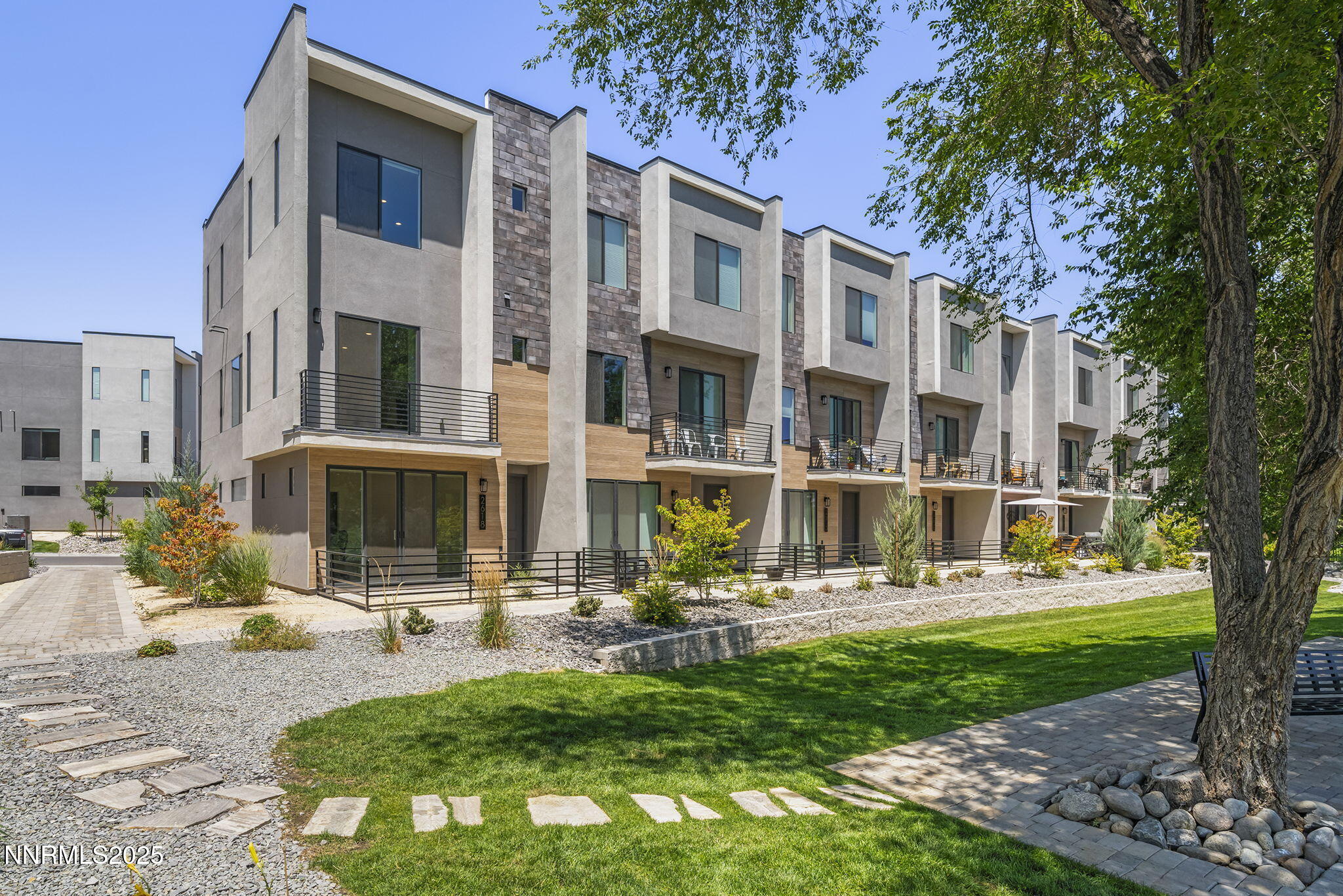 7-web-or-mls-_DSC7263