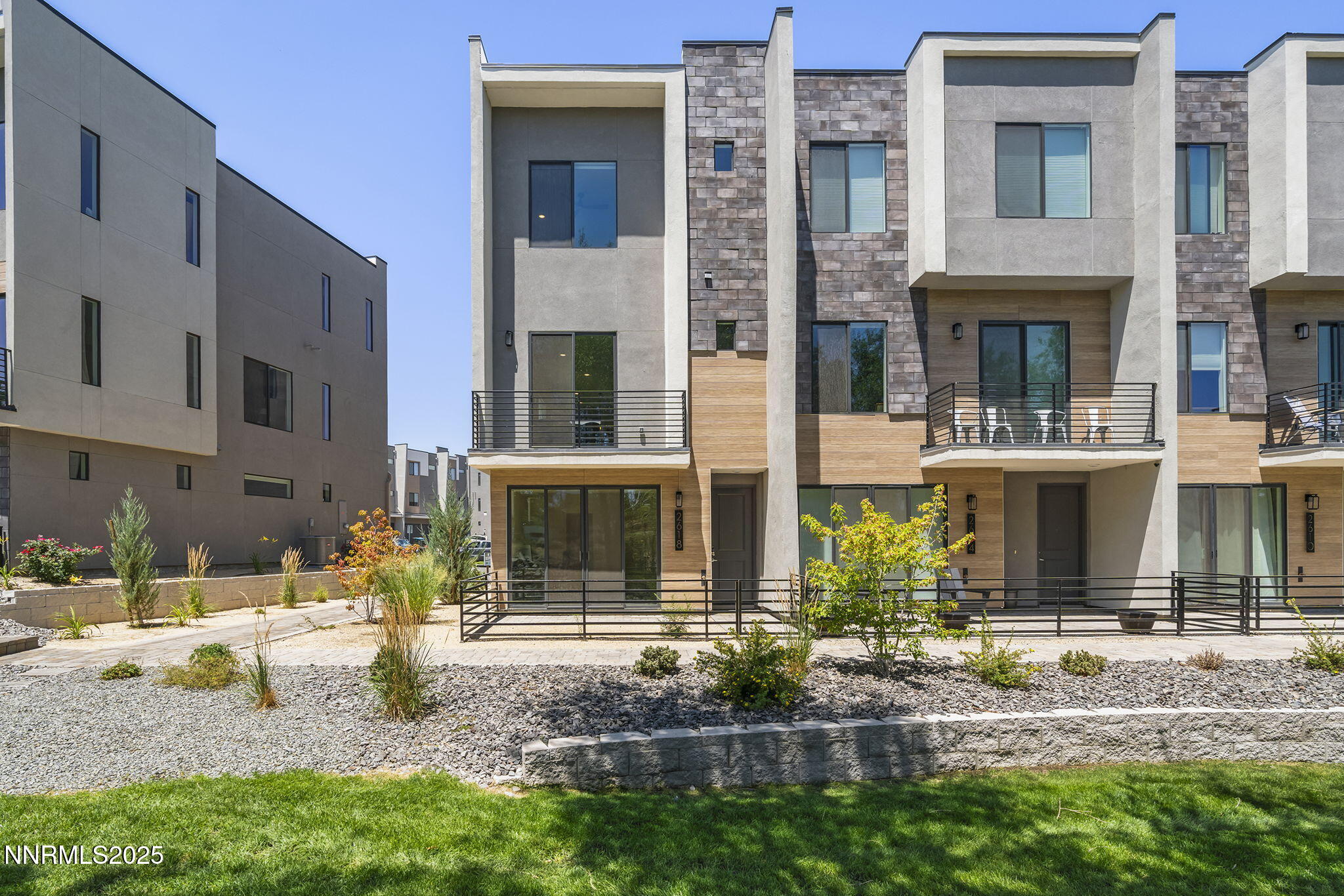 8-web-or-mls-_DSC7268