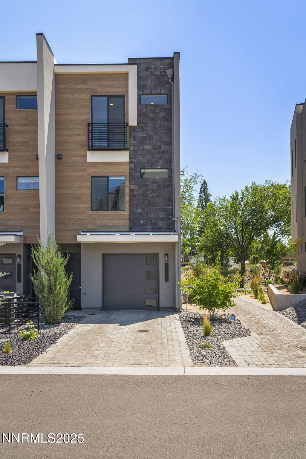 2-web-or-mls-_DSC7293