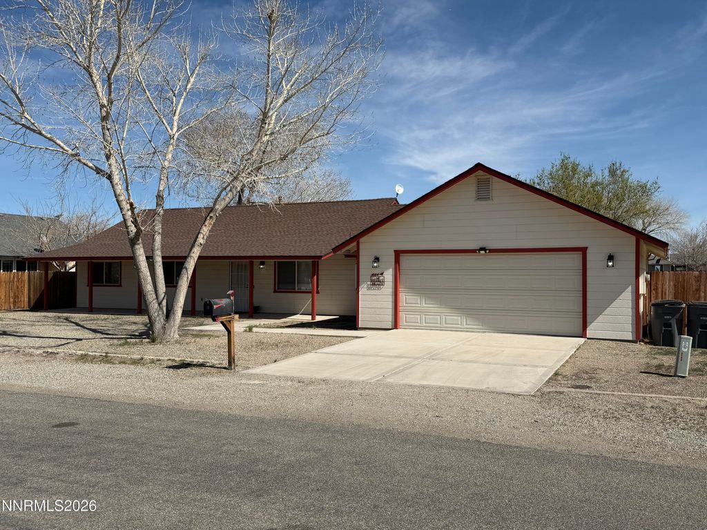 Photo of 14 Pebble Beach Drive, Yerington, NV 89447 (MLS # 260002939)