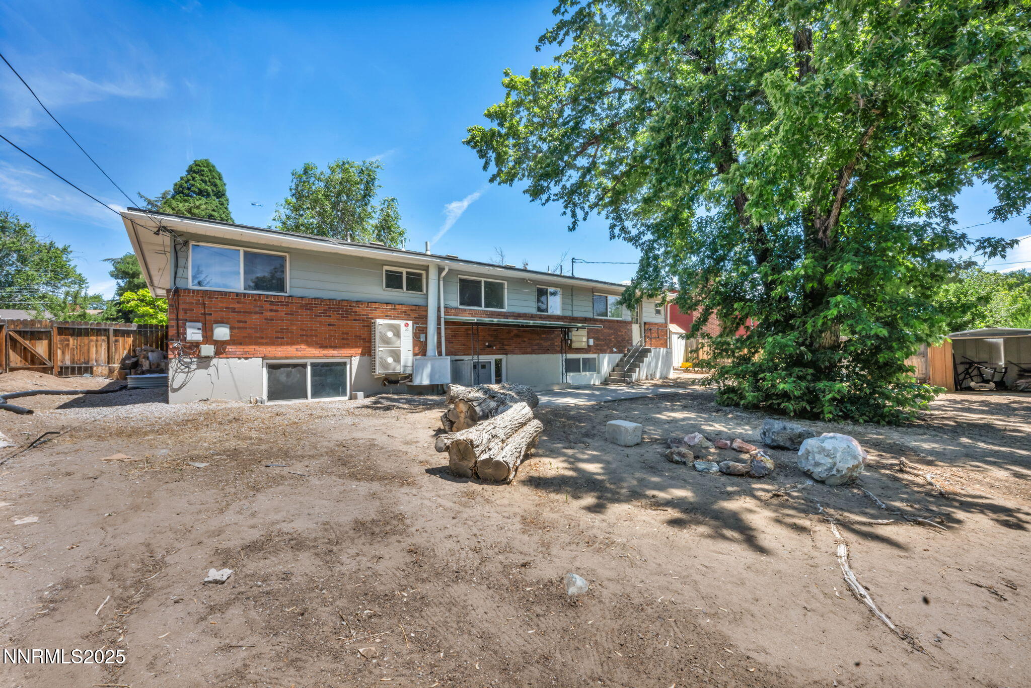 11-web-or-mls-840-brookfield-dr