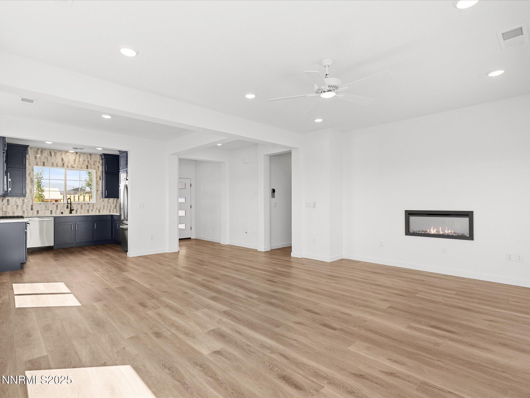 06-14460 Fredonia Dr-105