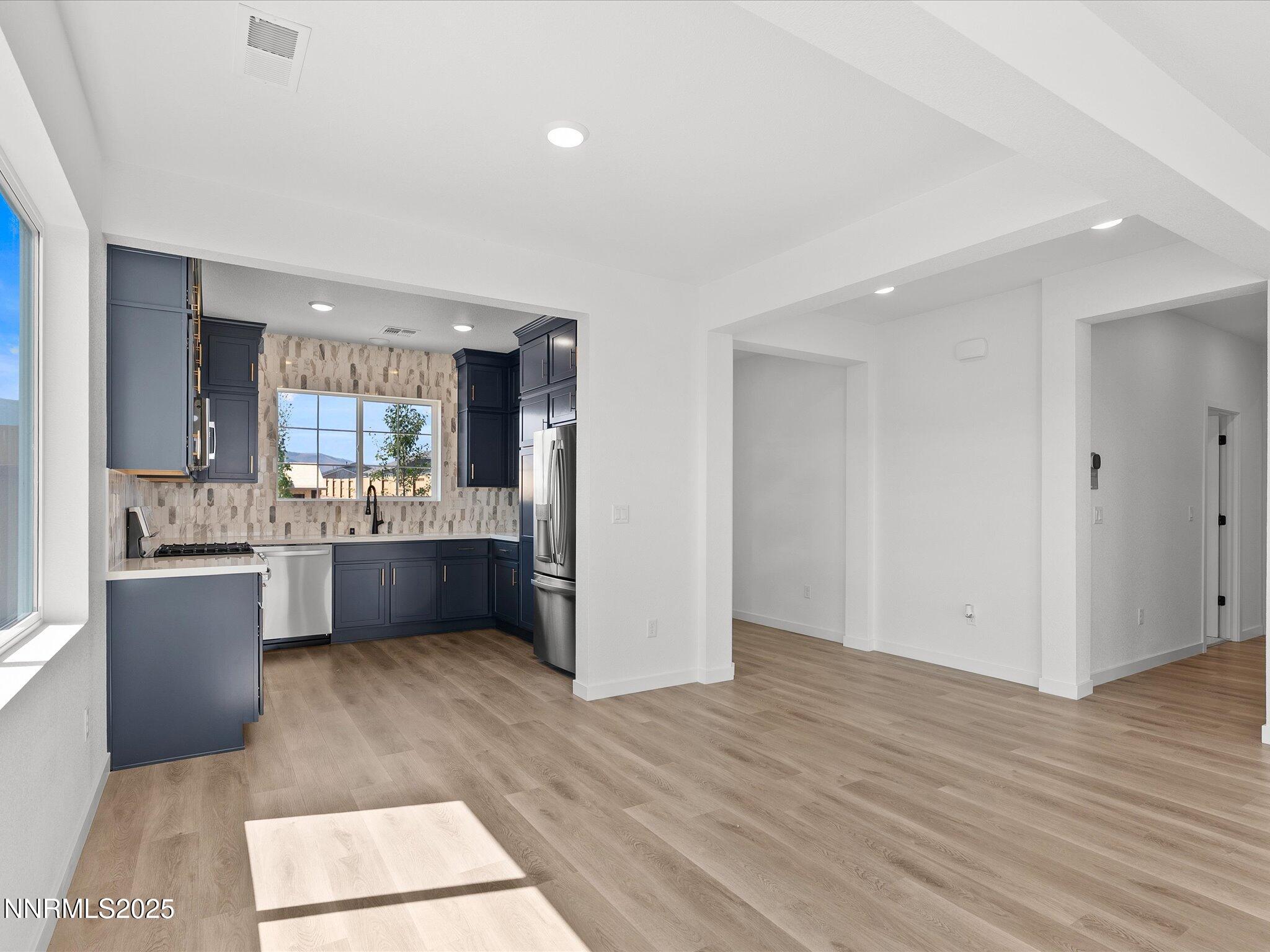 07-14460 Fredonia Dr-106 - Copy