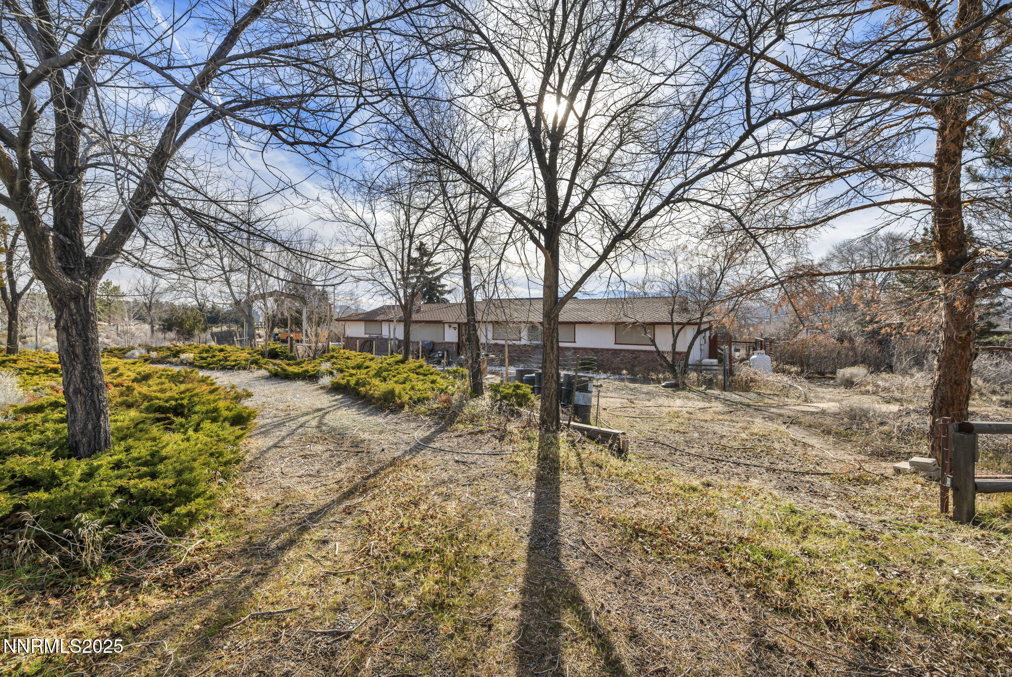 4-web-or-mls-9421-wigwam-way