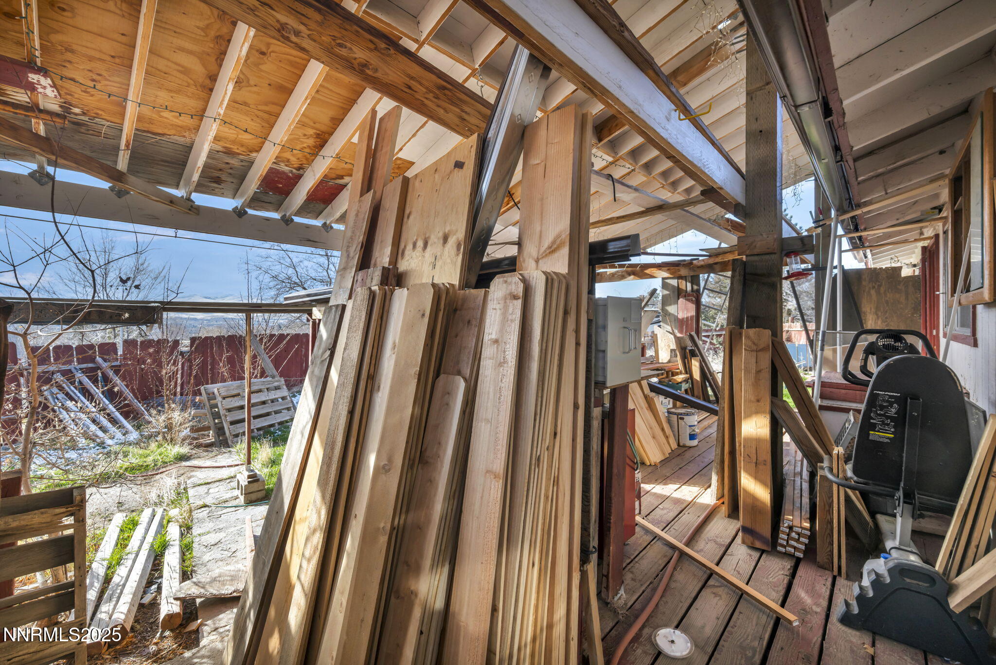 15-web-or-mls-9421-wigwam-way