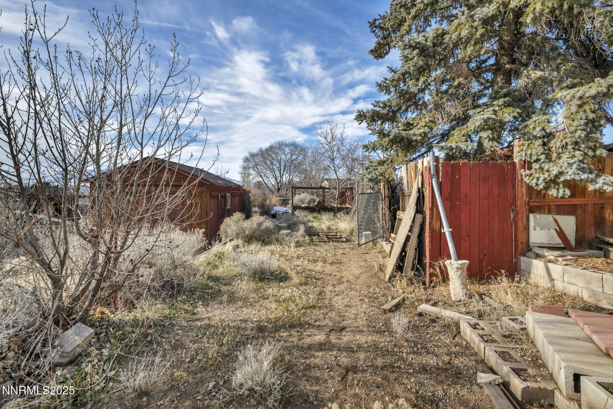 11-web-or-mls-9421-wigwam-way