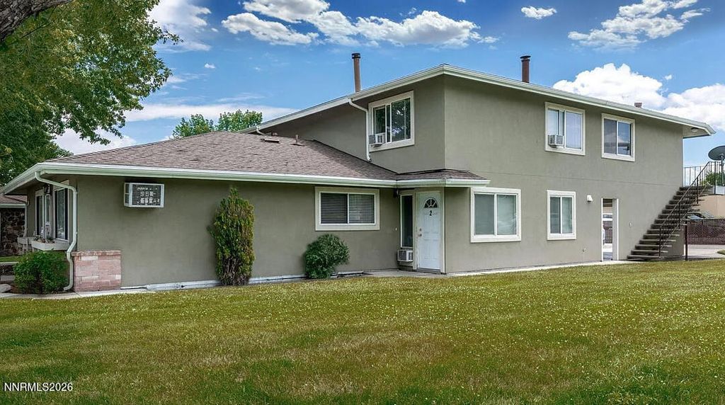 Photo of 800 Jamaica Avenue #APT 4, Reno, NV 89502 (MLS # 260001152)