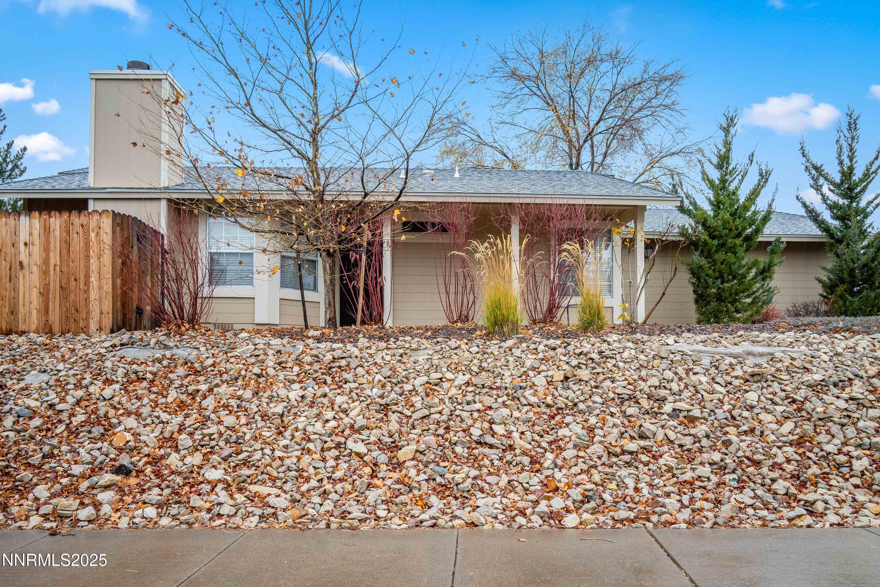 1146 Ambassador Dr MLS 004