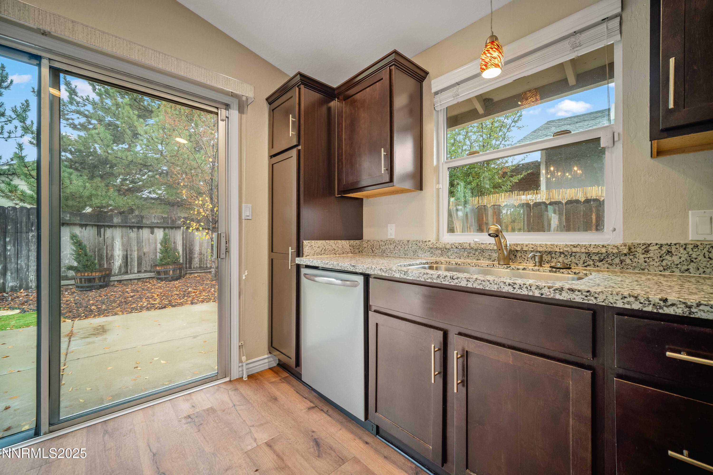 1146 Ambassador Dr MLS 011