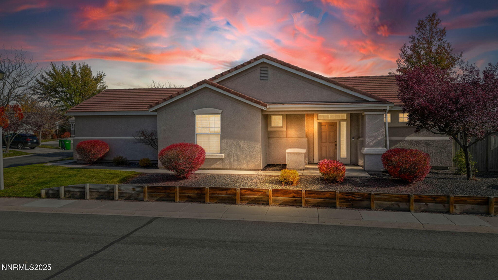 2-web-or-mls-gold trail twilight