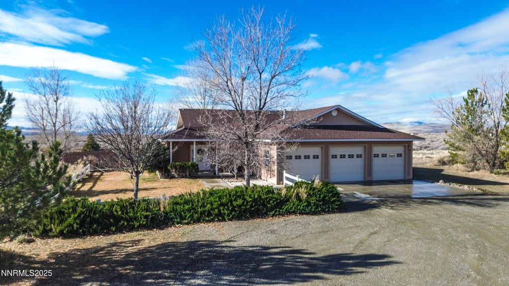 Photo of 6990 Airport Road, Winnemucca, NV 89445 (MLS # 260000117)