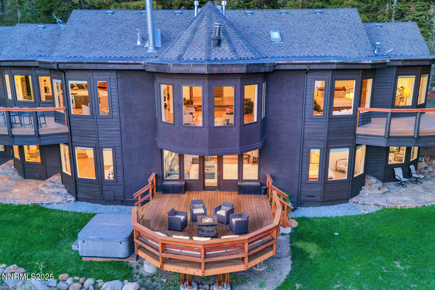 949 Fairview Blvd Incline-large-066-057-