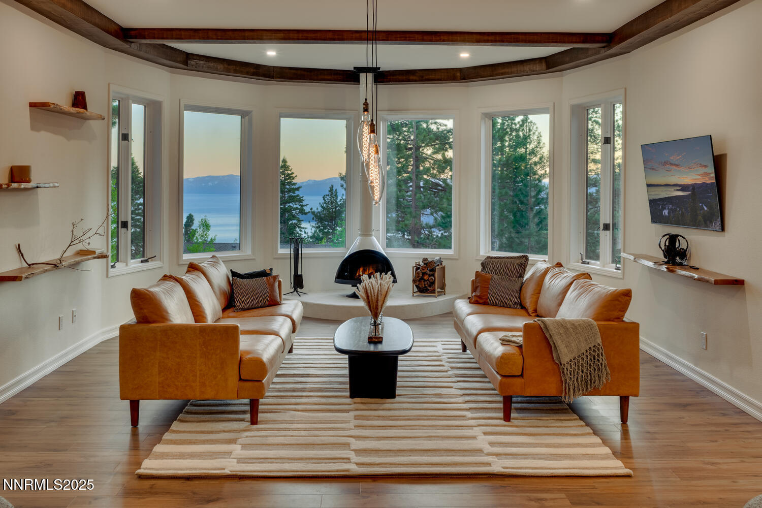 949 Fairview Blvd Incline-large-012-025-