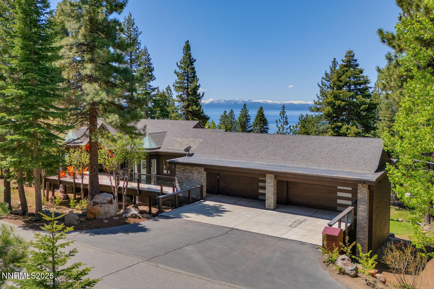 949 Fairview Blvd Incline-large-005-042-