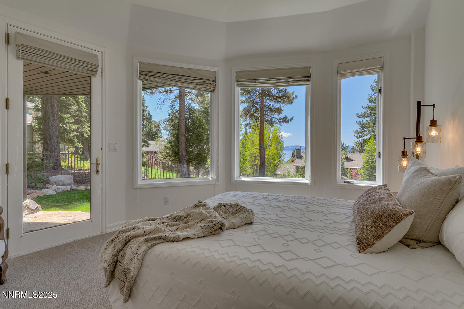 949 Fairview Blvd Incline-large-031-044-