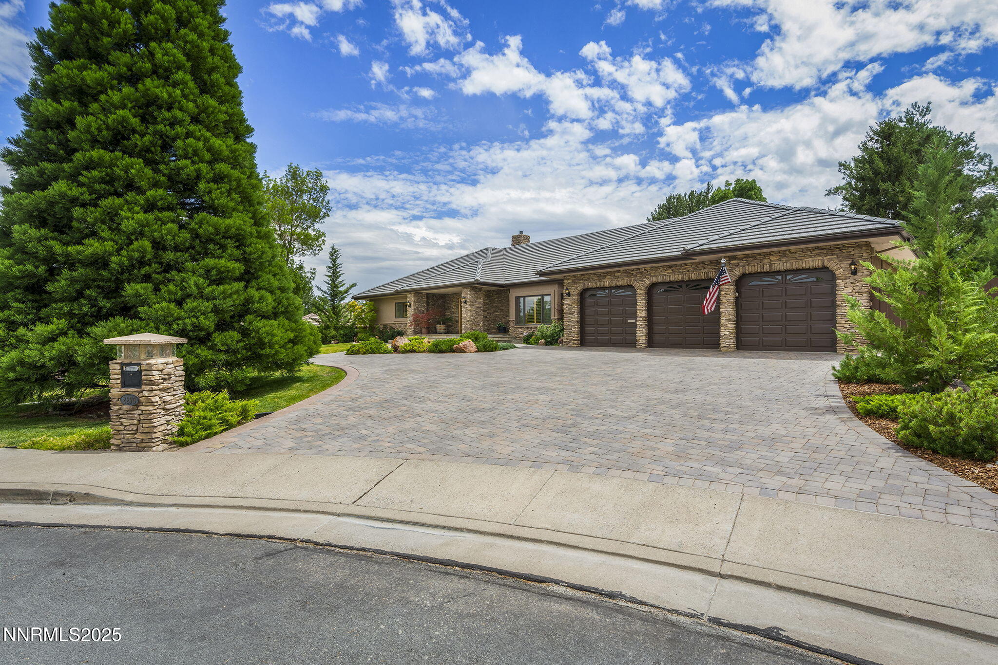 2270 Applewood Court