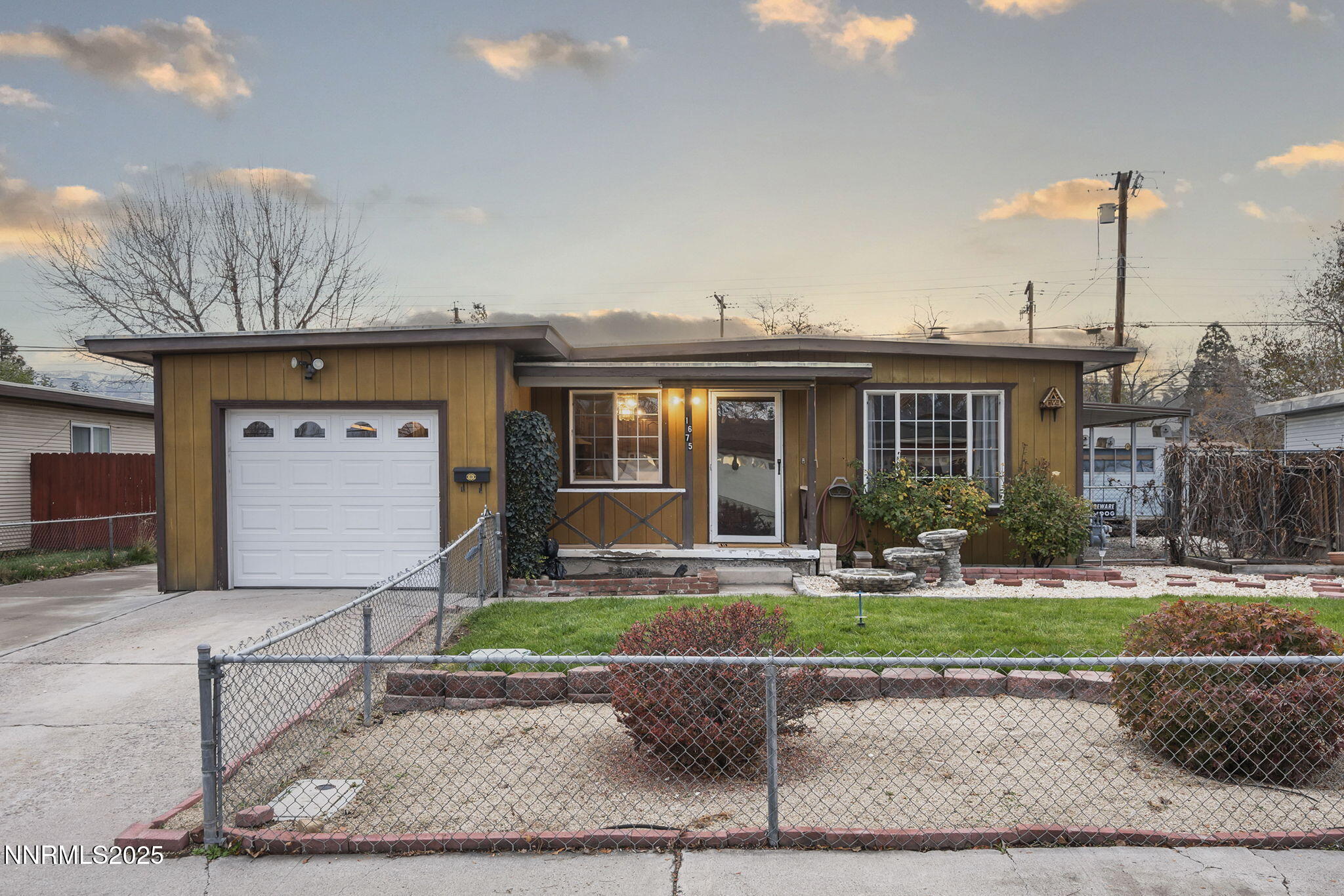 1-web-or-mls-_DSC0469