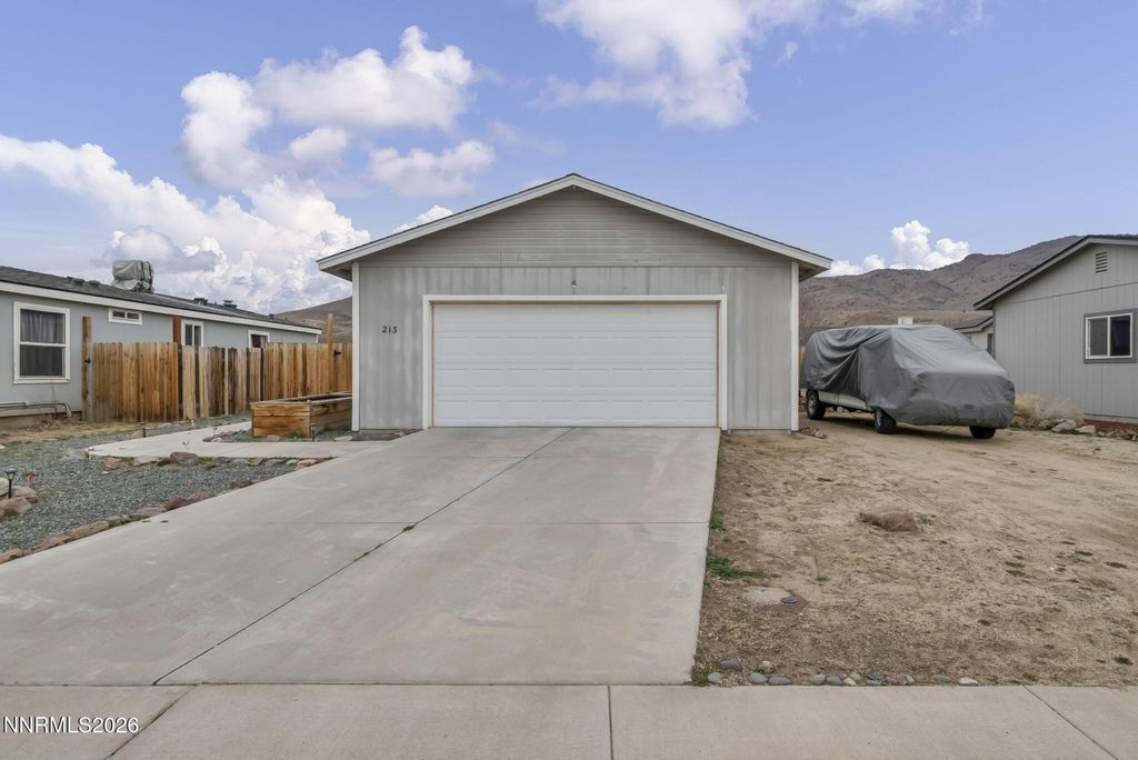 Photo of 213 Glen Vista Drive, Dayton, NV 89403 (MLS # 260001874)