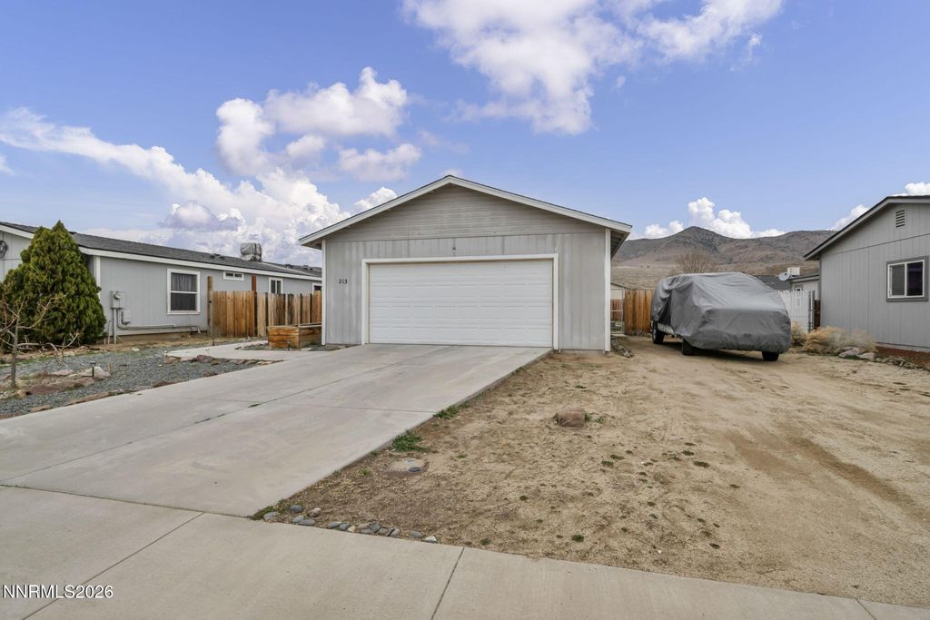 Photo of 213 Glen Vista Drive, Dayton, NV 89403 (MLS # 260001874)