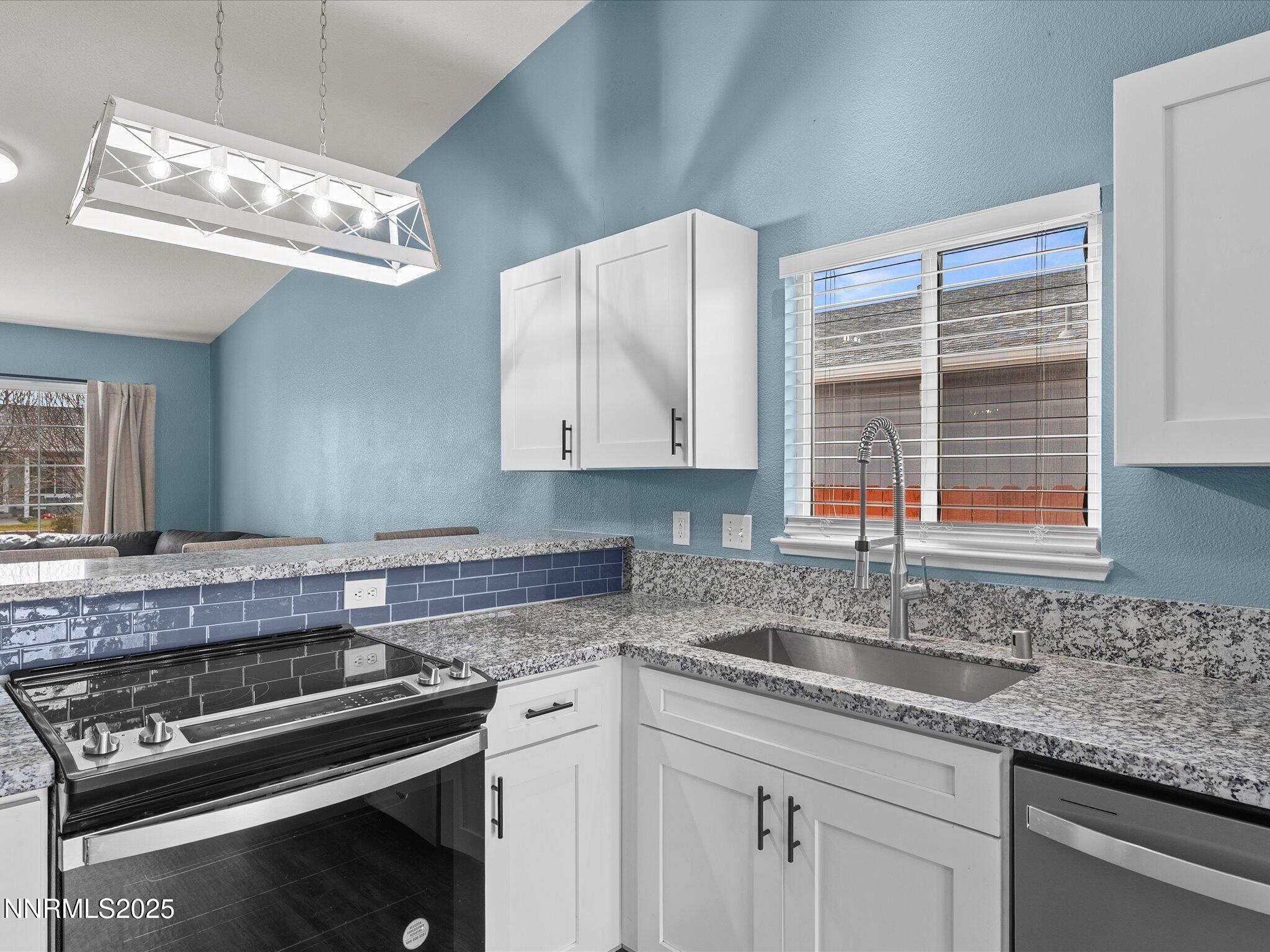 13-17795 Georgetown Dr-112