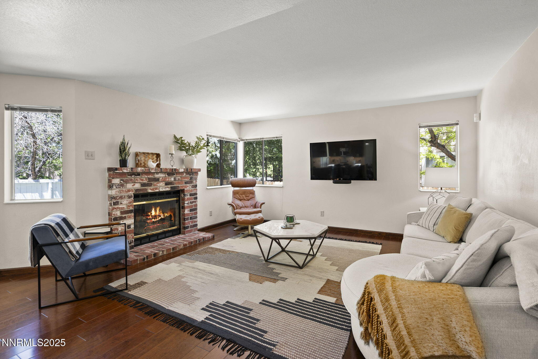 14-web-or-mls-_DSC0373